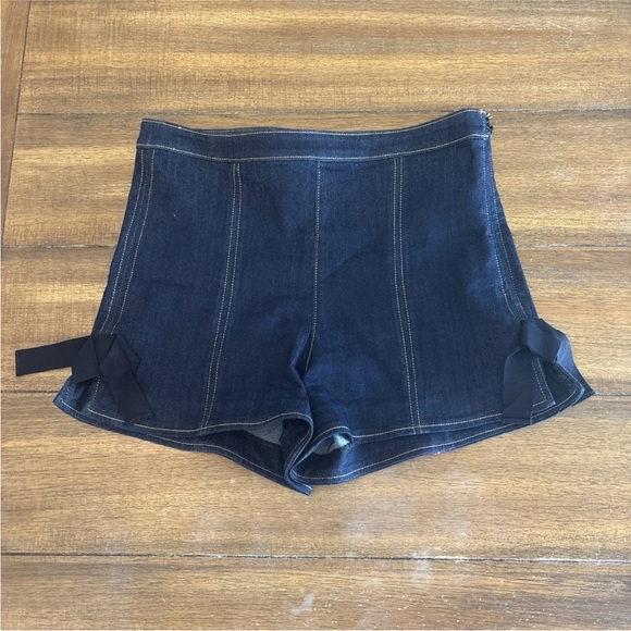 Cinq A Sept Denim Shorts With Bows On Sides Size 6 - Picture 2 of 11